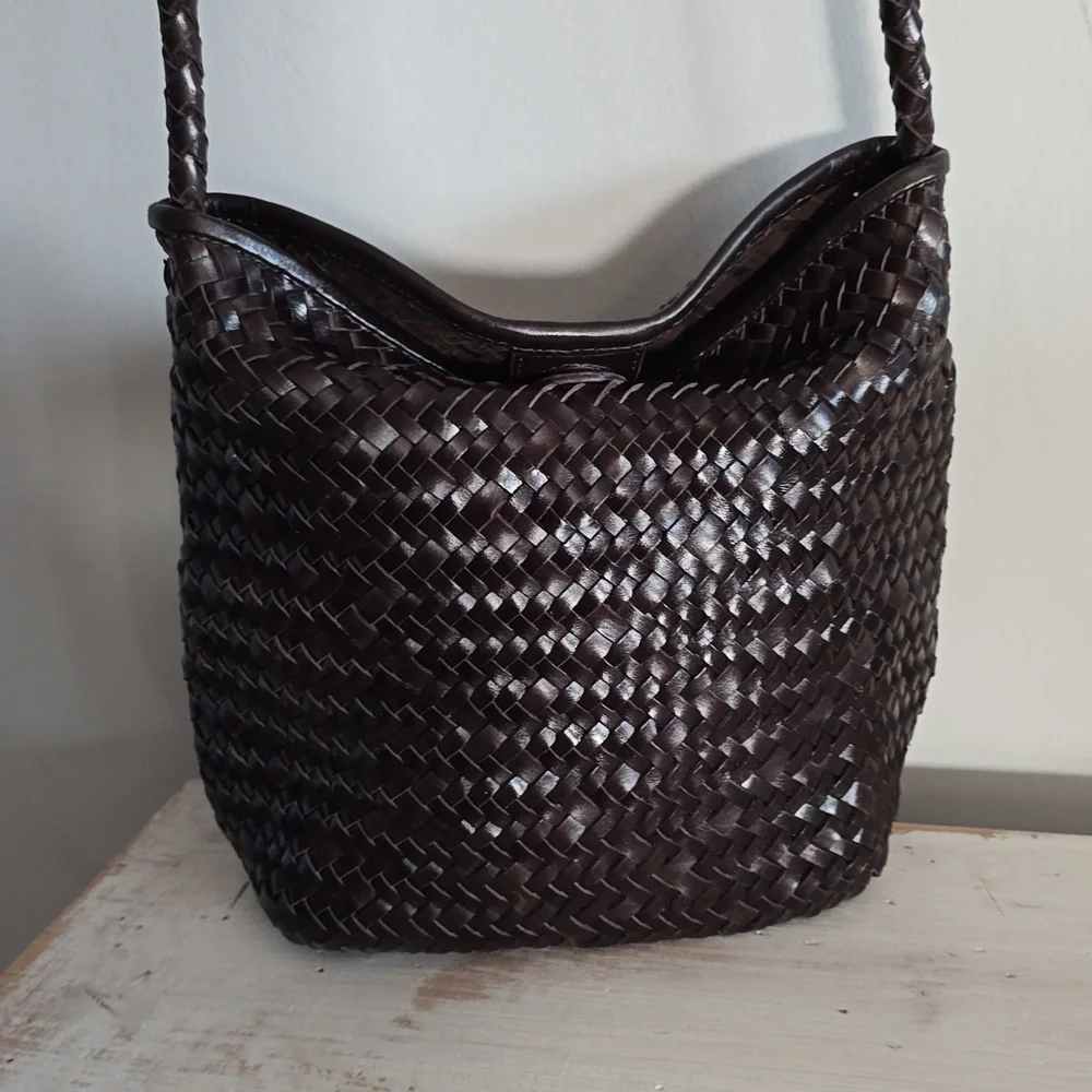 Madewell The Handwoven Shoulder Bag - Picture 4 of 10